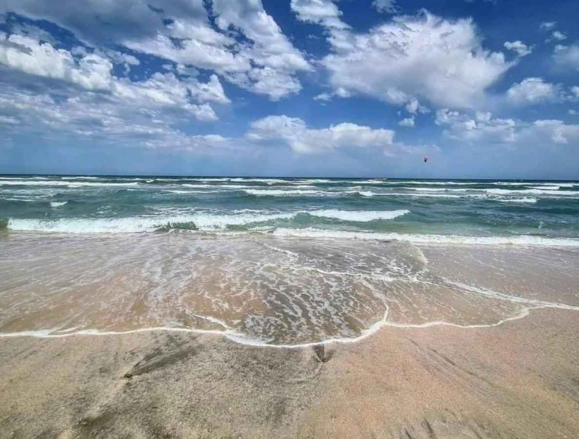 Wave 2 Mamaia Prima Linie Vedere La Mare 120Mp Năvodari Extérieur photo